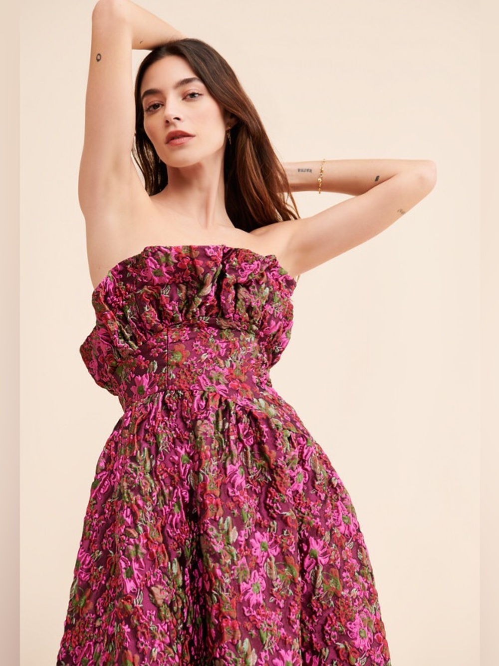 Elliatt Camellia Strapless Gown - Picture 3 of 11